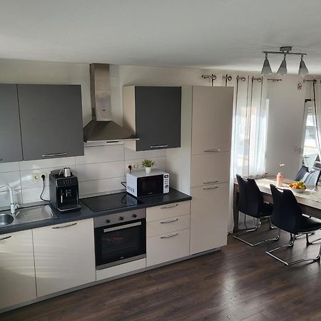 Apartmani Manda オミサリ エクステリア 写真