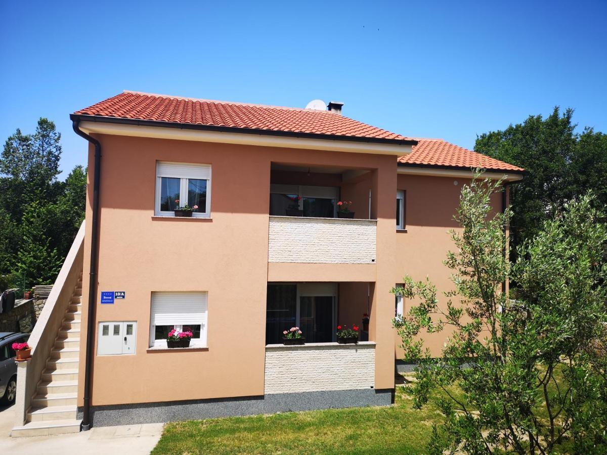 Apartmani Manda オミサリ エクステリア 写真